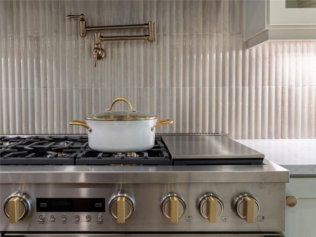 8965 River Run, Sandy Springs, GA 30350