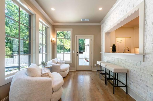 8965 River Run, Sandy Springs, GA 30350