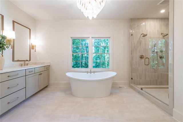 8965 River Run, Sandy Springs, GA 30350