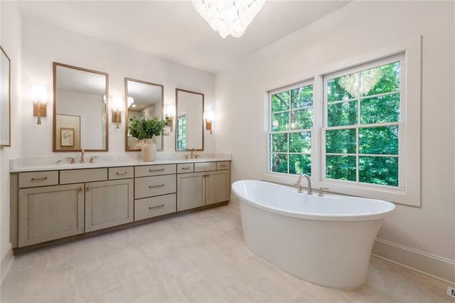 8965 River Run, Sandy Springs, GA 30350