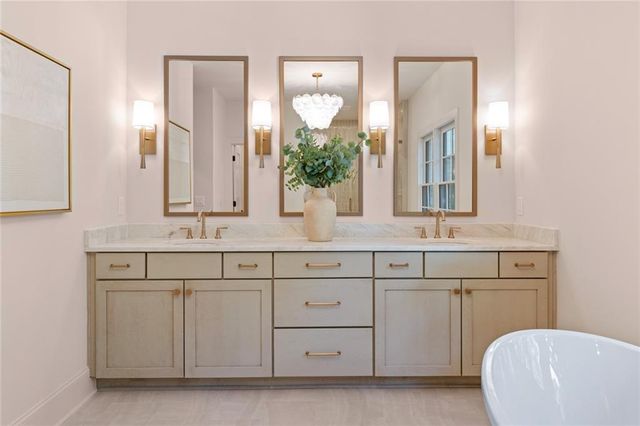 8965 River Run, Sandy Springs, GA 30350