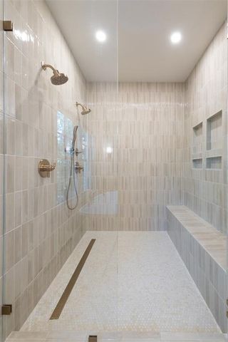 8965 River Run, Sandy Springs, GA 30350