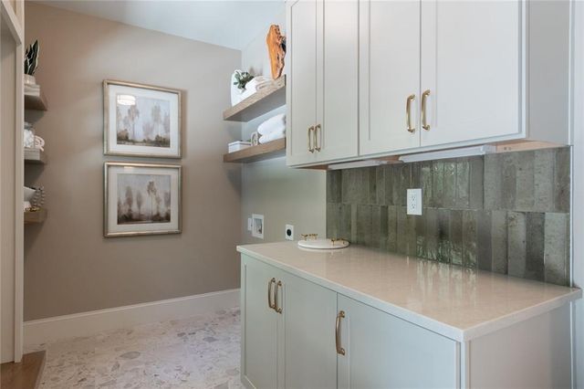 8965 River Run, Sandy Springs, GA 30350