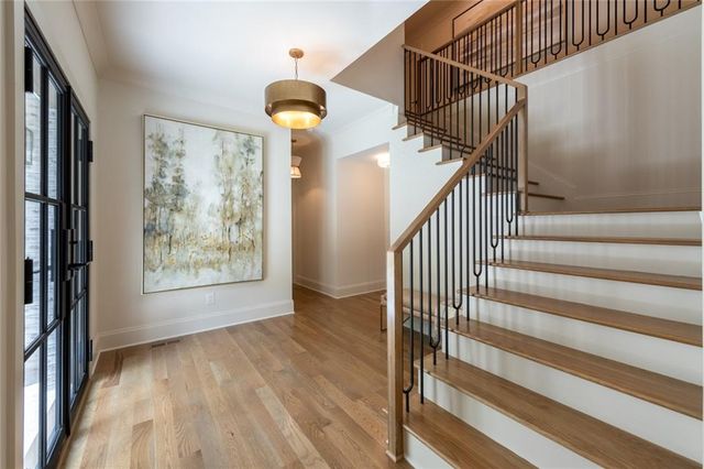 8965 River Run, Sandy Springs, GA 30350