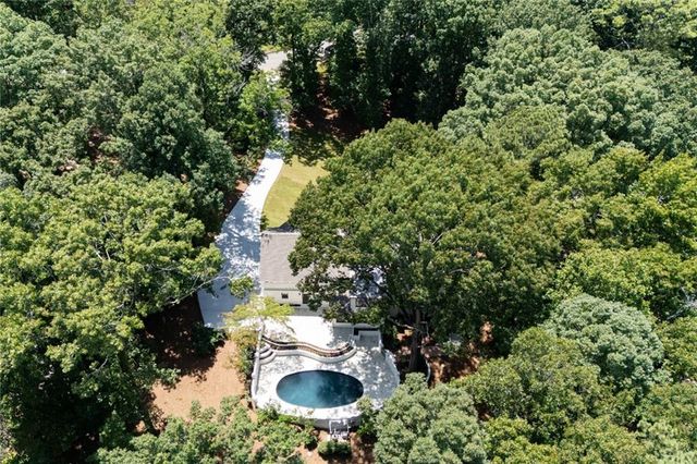 8965 River Run, Sandy Springs, GA 30350
