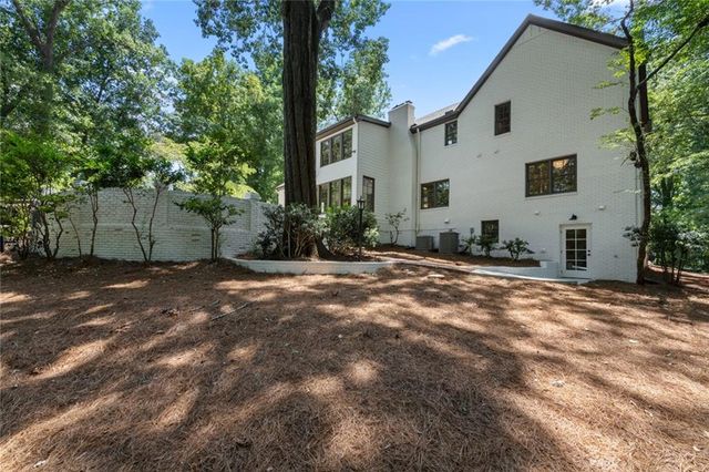 8965 River Run, Sandy Springs, GA 30350