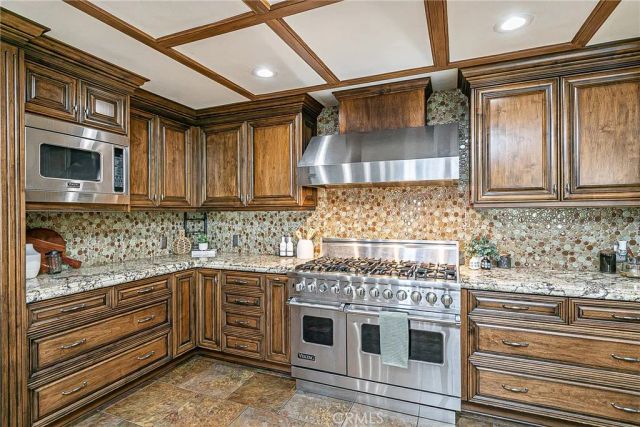 1956 Cambridge Way, Santa Maria, CA 93454