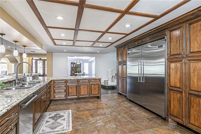 1956 Cambridge Way, Santa Maria, CA 93454