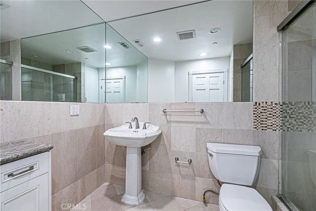 1956 Cambridge Way, Santa Maria, CA 93454