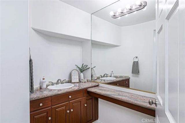 1956 Cambridge Way, Santa Maria, CA 93454