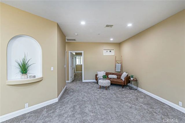 1956 Cambridge Way, Santa Maria, CA 93454