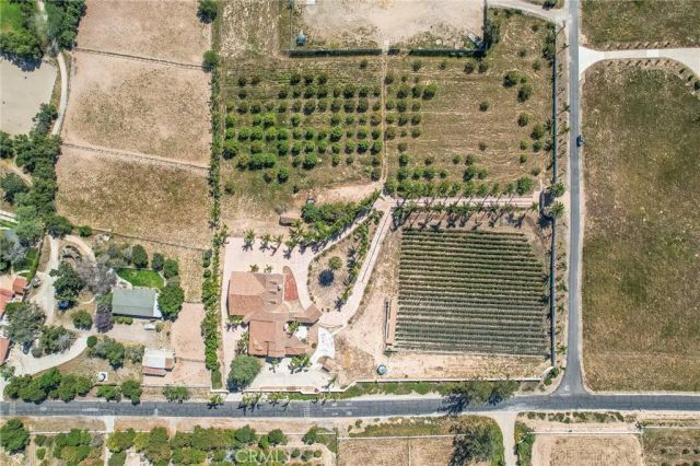 1956 Cambridge Way, Santa Maria, CA 93454