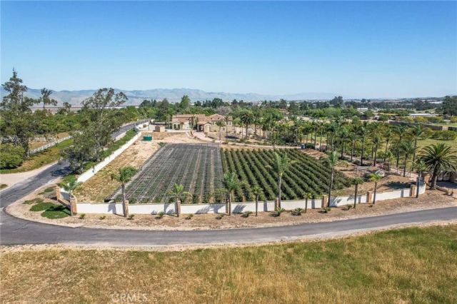 1956 Cambridge Way, Santa Maria, CA 93454