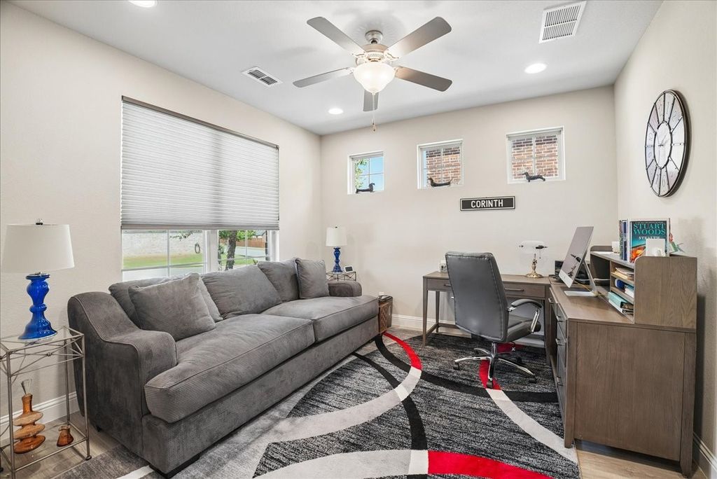 2206 Wellington Lane, Corinth, TX 76210 — photo 4