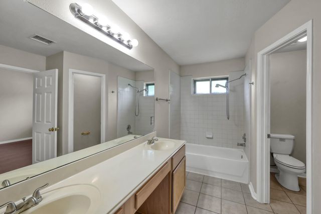 319 Cape Conroe Drive, Montgomery, TX 77356