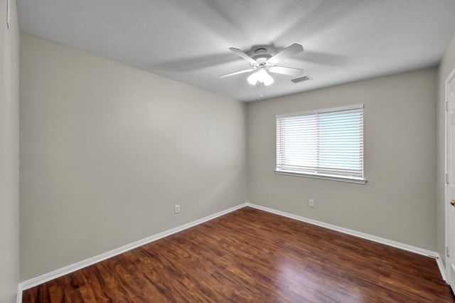 319 Cape Conroe Drive, Montgomery, TX 77356