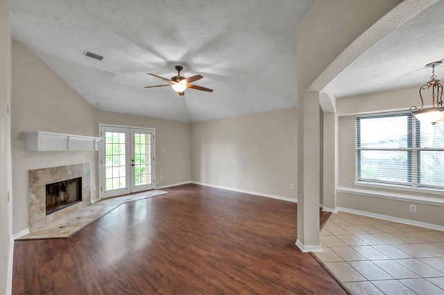 319 Cape Conroe Drive, Montgomery, TX 77356