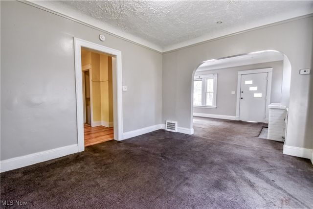 10811 Sprague Avenue, Cleveland, OH 44108