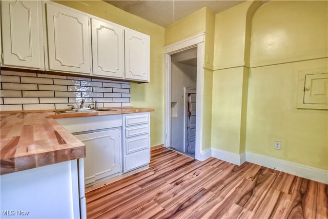 10811 Sprague Avenue, Cleveland, OH 44108