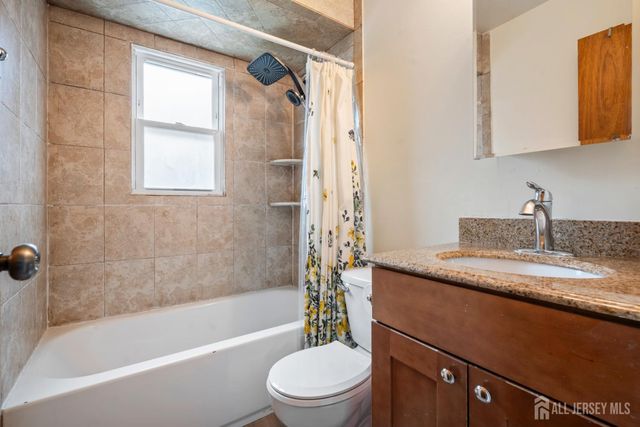 70 Merrill Avenue, East Brunswick, NJ 08816