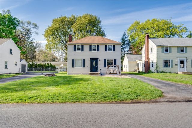 282 Brandon Road, Irondequoit, NY 14622