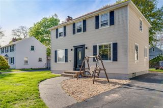 282 Brandon Road, Irondequoit, NY 14622