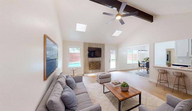 510 Evans Drive, Euless, TX 76040