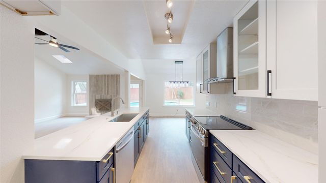 510 Evans Drive, Euless, TX 76040