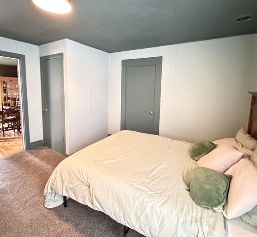 308 S Davisson Street, Bloomington, IN 47403