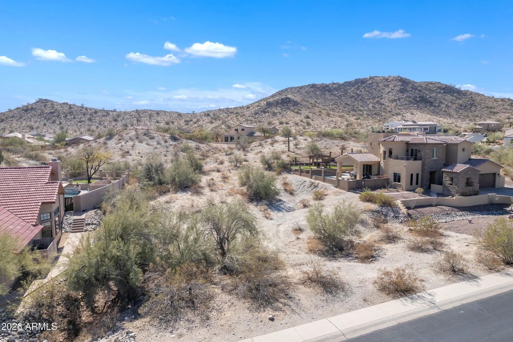 Image 12 of property listing at 18323 W SANTA IRENE Drive 19, Goodyear, AZ 85338