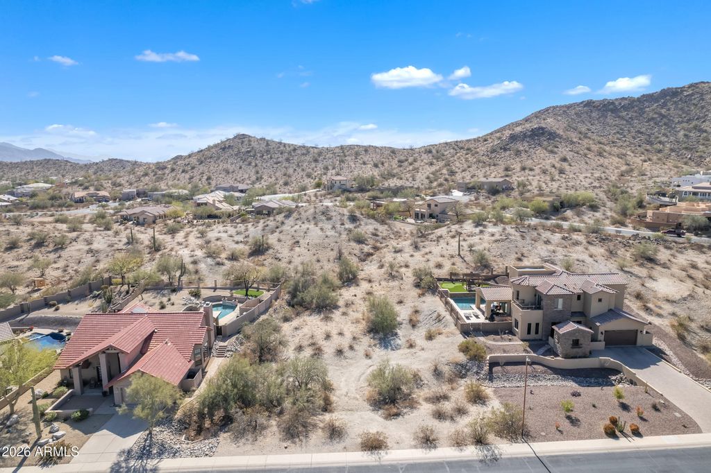 Image 13 of property listing at 18323 W SANTA IRENE Drive 19, Goodyear, AZ 85338