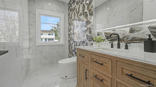 1025 Mirabelle Avenue, Westbury, NY 11590