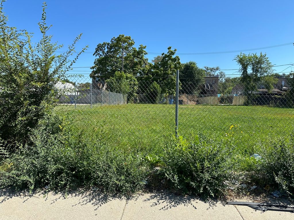 6819 S Ashland Avenue, Chicago, IL 60636