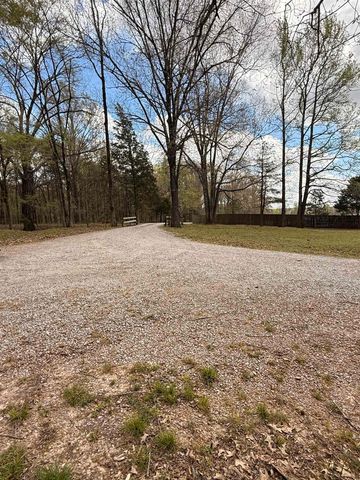 2857 HWY 64 HWY, Oakland, TN 38028