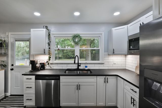 135 Crestview Drive, Delaware, OH 43015