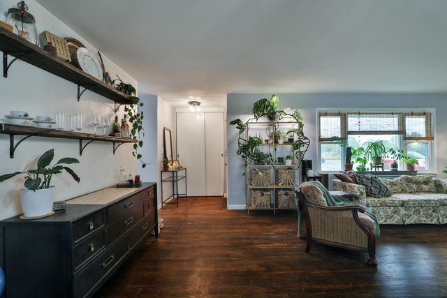 135 Crestview Drive, Delaware, OH 43015