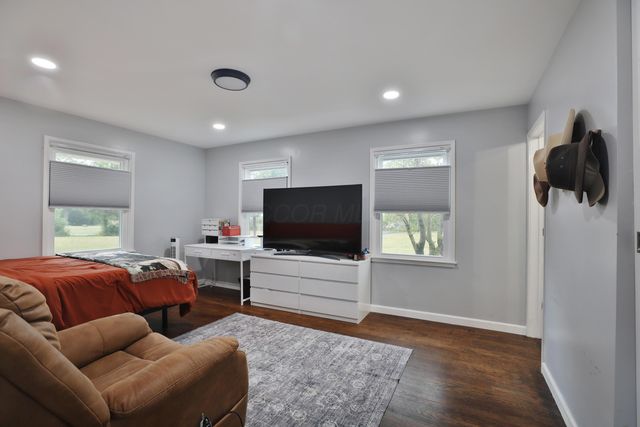 135 Crestview Drive, Delaware, OH 43015