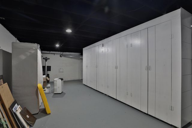 135 Crestview Drive, Delaware, OH 43015