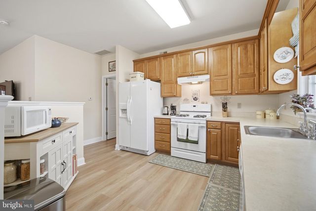 1 WYNNDEMERE CT, Cape May Court House, NJ 08210