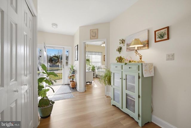 1 WYNNDEMERE CT, Cape May Court House, NJ 08210