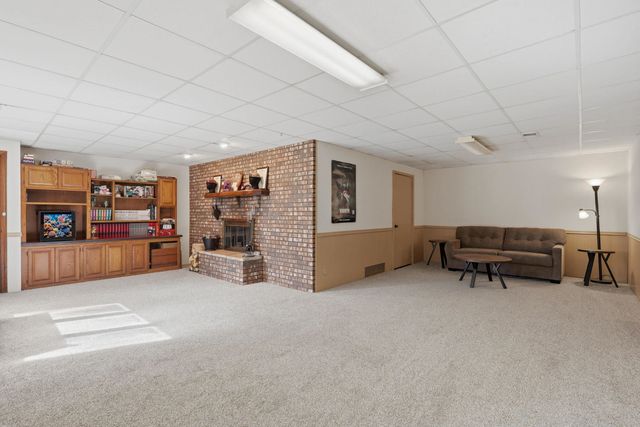529 48th Avenue, East Moline, IL 61244