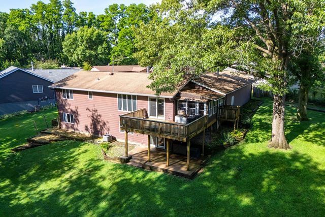 529 48th Avenue, East Moline, IL 61244