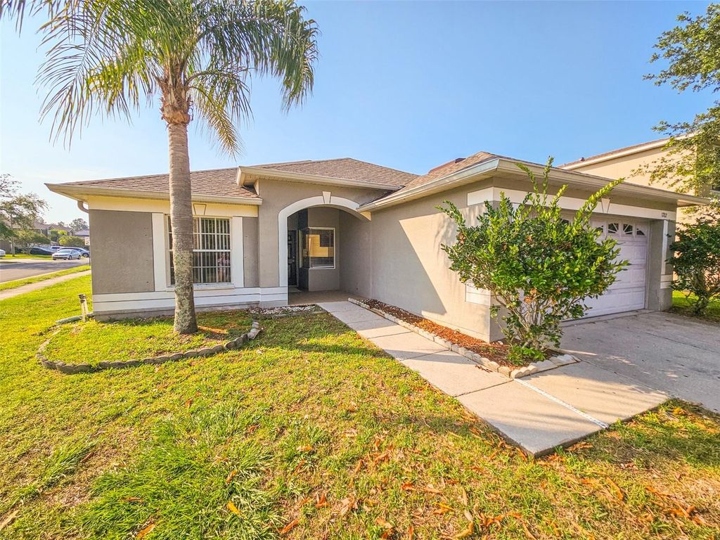 1702 HOLTON ROAD, Lakeland, FL 33810