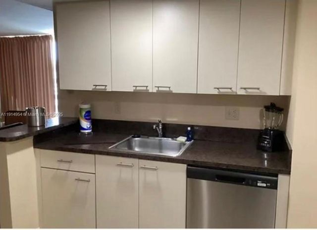 16690 Blatt Blvd A, Weston, FL 33326