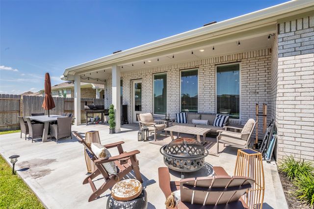 13213 Harbor Point Drive, Texas City, TX 77539