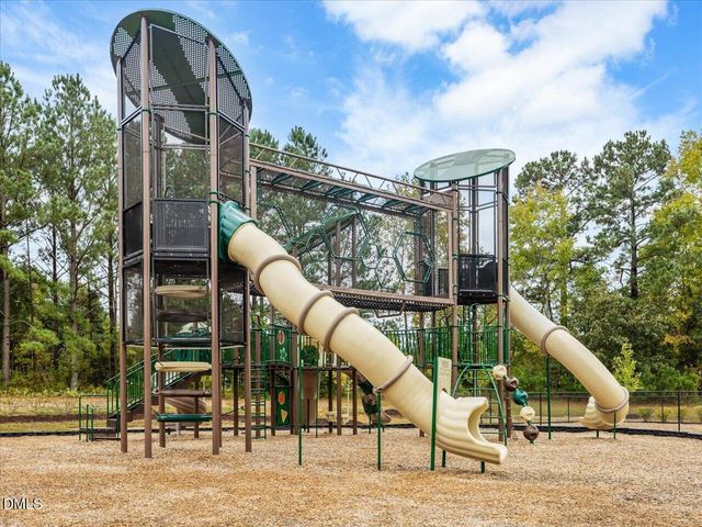 90 Barnsley Road, Angier, NC 27501