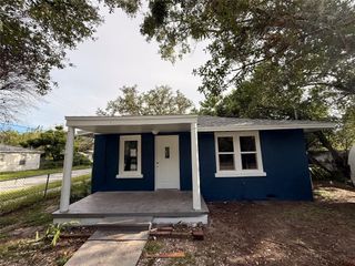 3425 E POWHATAN AVENUE, Tampa, FL 33610