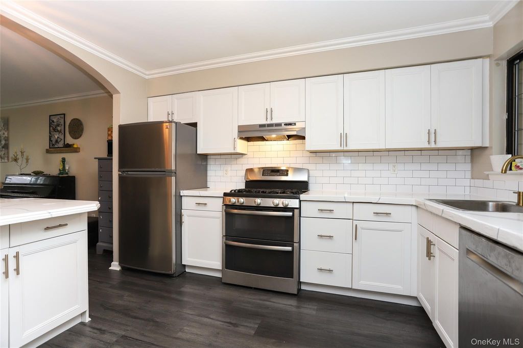 50 Park Drive, Mount Kisco, NY 10549 — photo 2