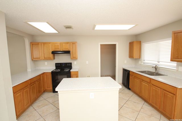 7807 Pecan Heights, San Antonio, TX 78244