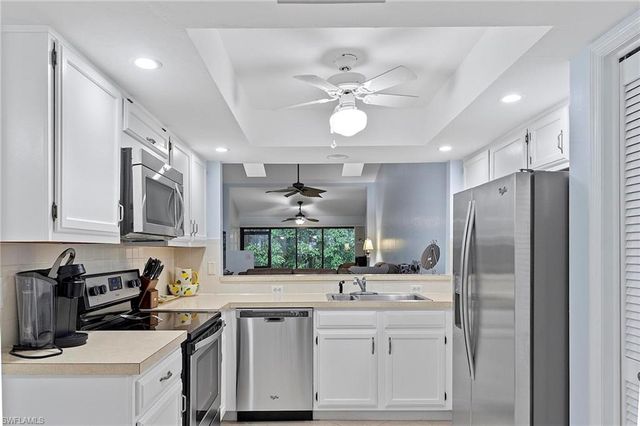 101 Fox Glen DR 6-4, Naples, FL 34104